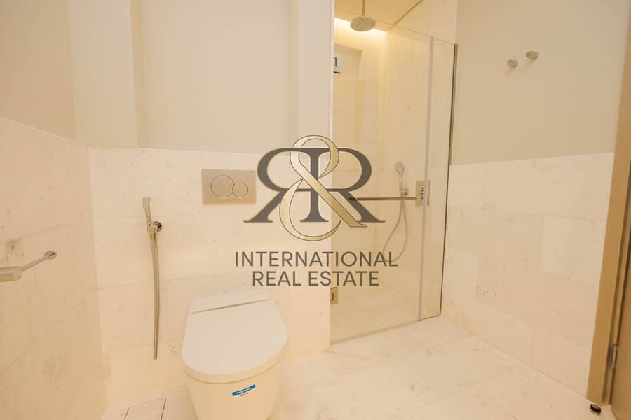 12 0R9A3879. jpg