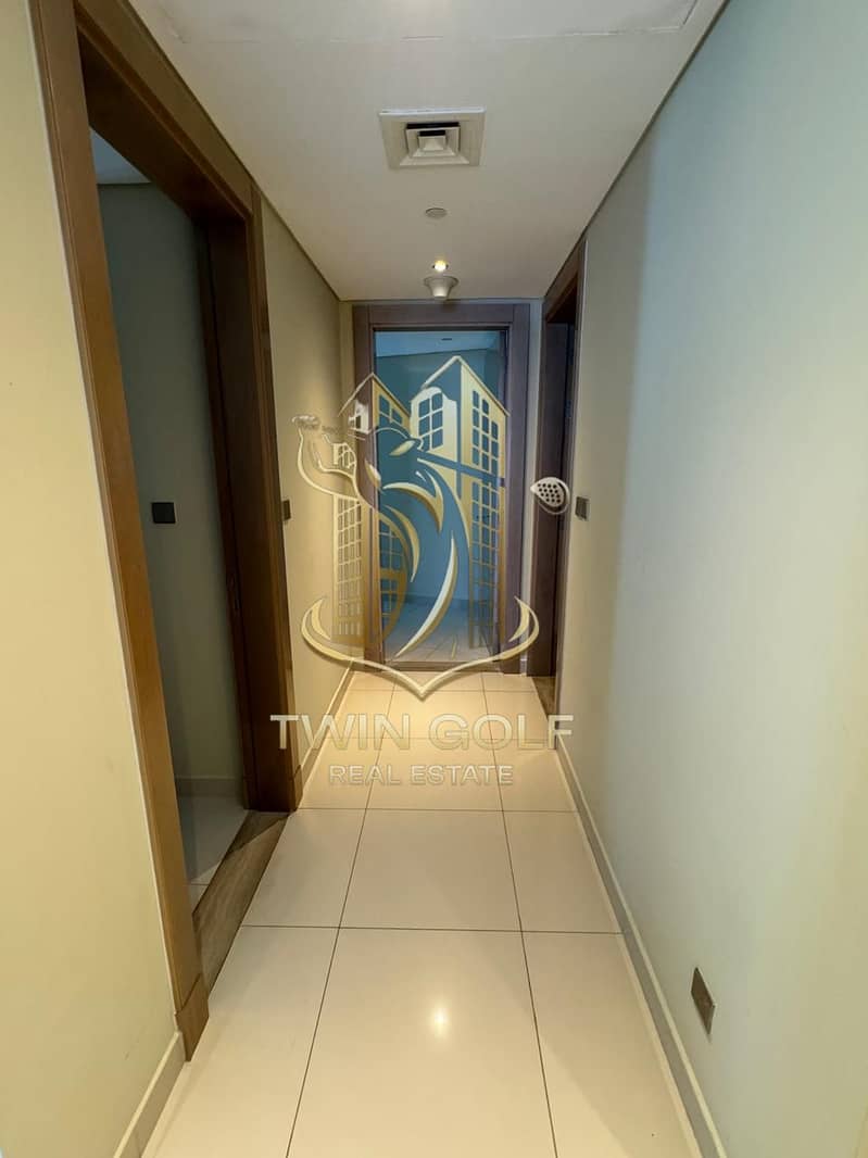11 2aedf294-cc90-46ad-ba9a-8be9c52a3b3e. jpg