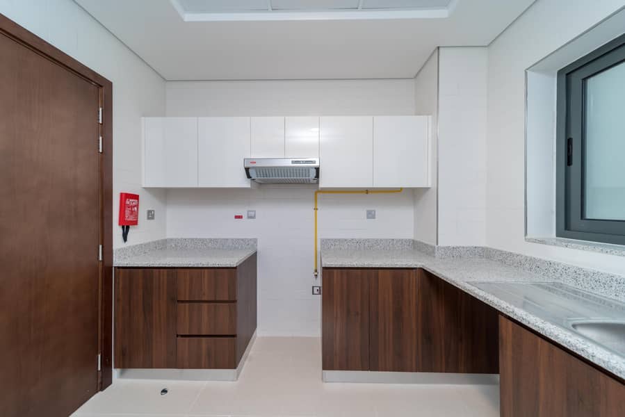 13 1103 - 1 BR-15. jpg