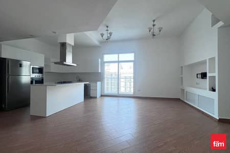 3 Bedroom Flat for Sale in Liwan, Dubai - 3BEDROOMS +DRESSING ROOM l RENOVATED | HIGH FLOOR