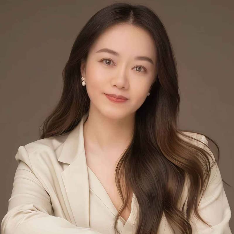 Yujun Zhang