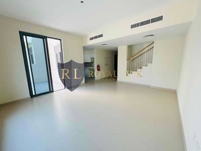 On GREEN BELT |AMAZING -3 BR+MIADS | VACANT NOW