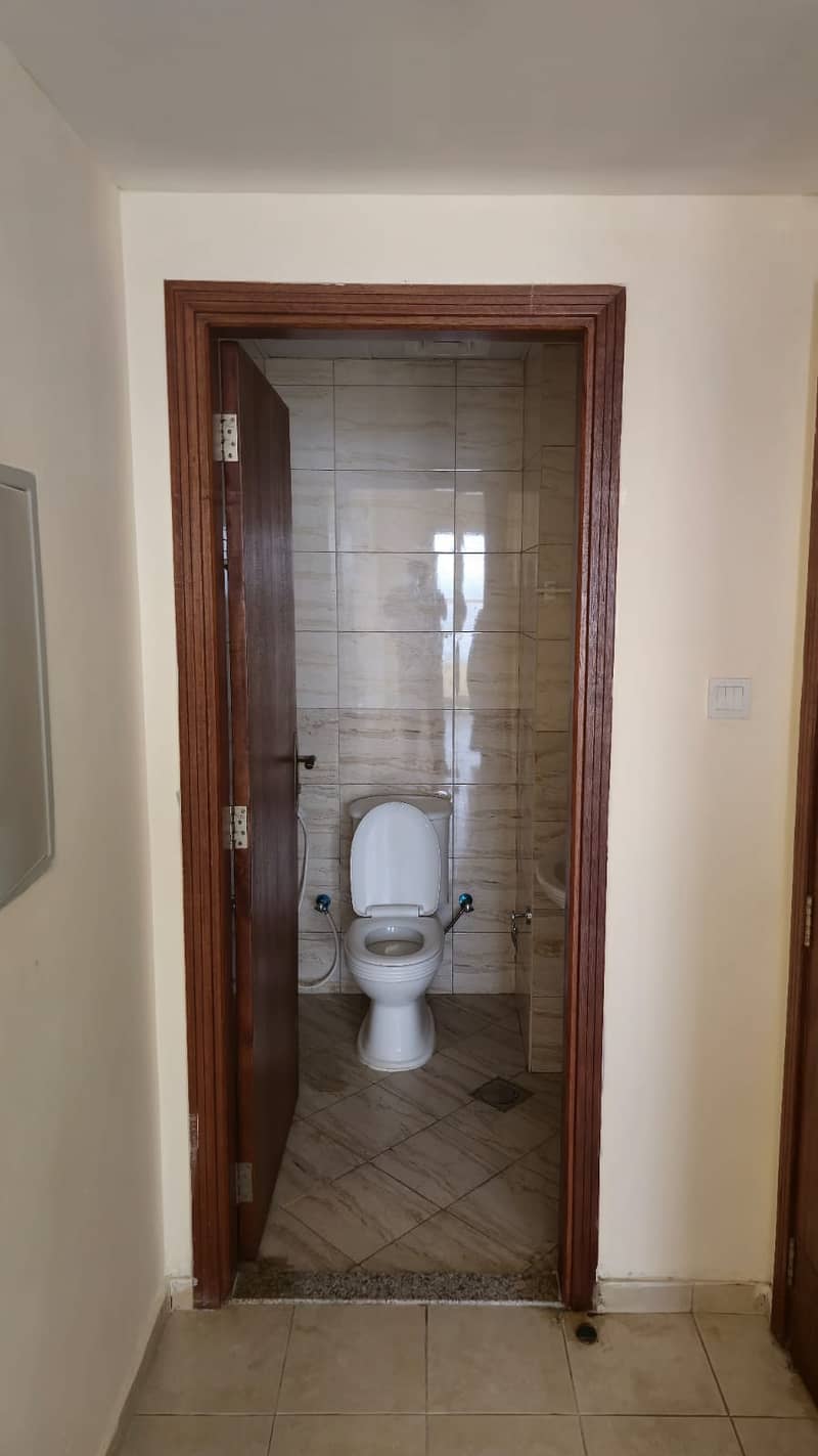 3 1bed_wc1. jpg