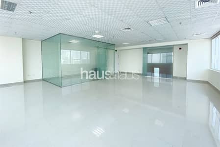 Office for Rent in Jumeirah Lake Towers (JLT), Dubai - High Floor | Corner Unit | Vacant Now