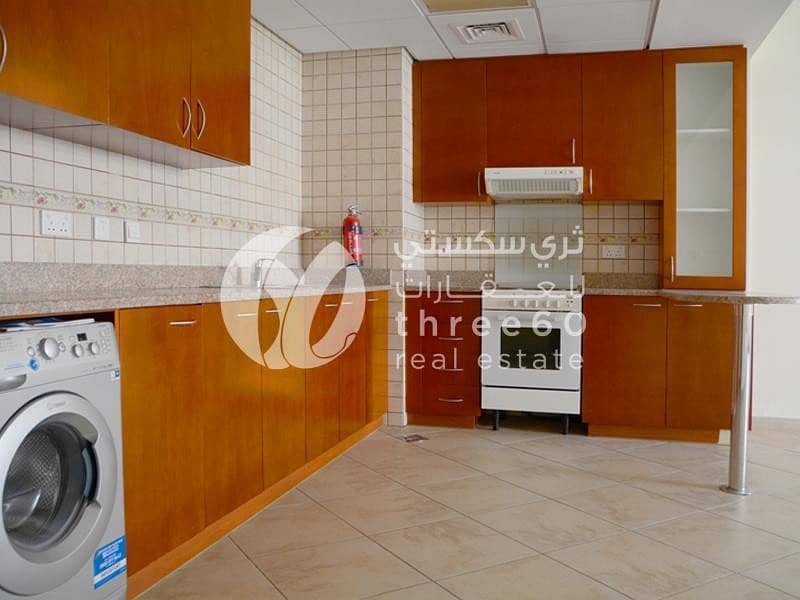 Fully Equipped Kitchen 1BR Apartment for Rent!