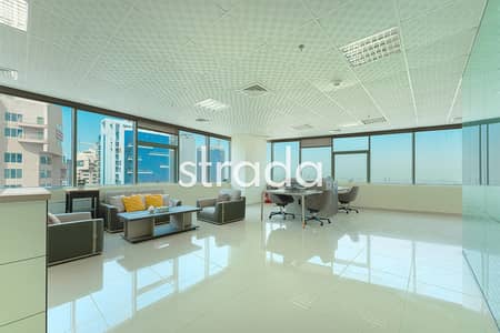 Office for Rent in Jumeirah Lake Towers (JLT), Dubai - High Floor | Lake Views | Vacant