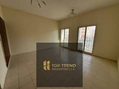 شقة في X-04،حي انجلترا،المدينة العالمية 360000 درهم - 9313417