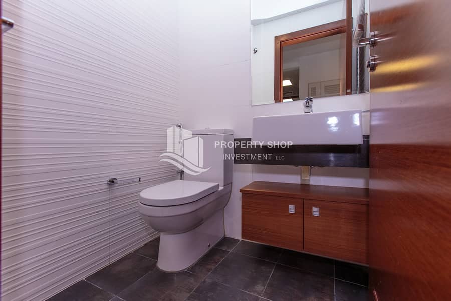 11 1-bedroom-apartment-al-reem-island-shams-abu-dhabi-gate-tower-2-powder room. JPG