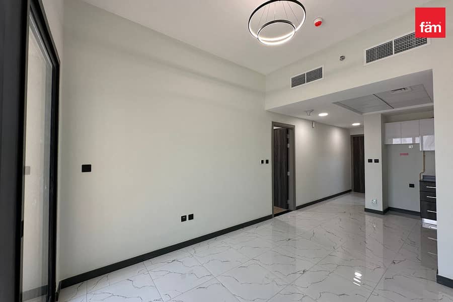 Brand new 1 Bedroom In Dubai land with two Bath