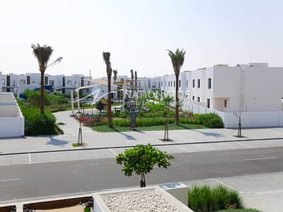 1 Bedroom Apartment for Sale in Al Ghadeer, Abu Dhabi - Cozy 1BR|Full Amenities|Best Views|Perfect Layout