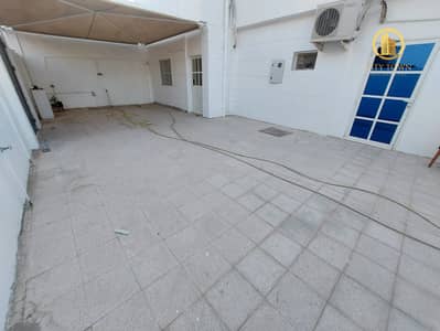 Ready to move! Spaciois 8 bedroom  single  story villa  Hall, Majlis with AC