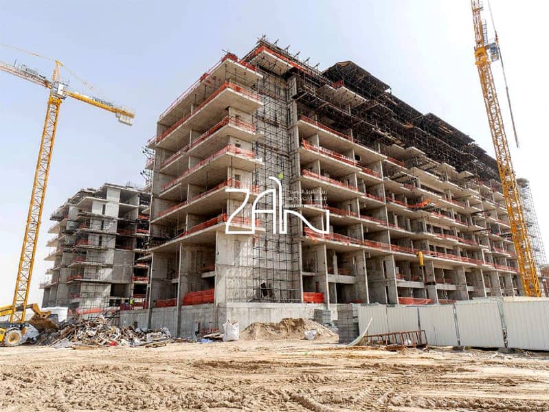 15 Developer Pictures - OASIS RES - MASDAR CITY-10. jpg