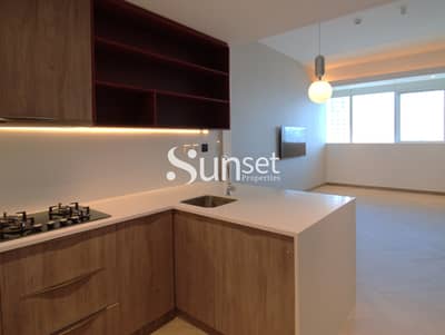Ready move in | Burj Al Arab view |Semi Furnished