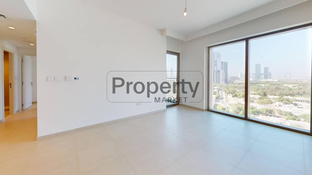 4 Downtown-Downtown-Views-II-T2-2BR-Living-Room. jpg