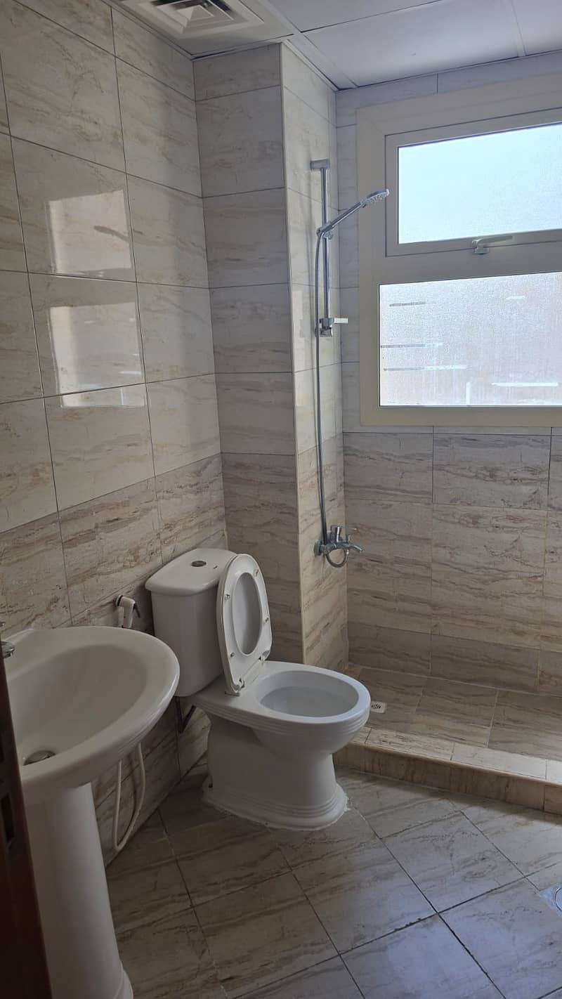 4 2bedWC_1. jpg