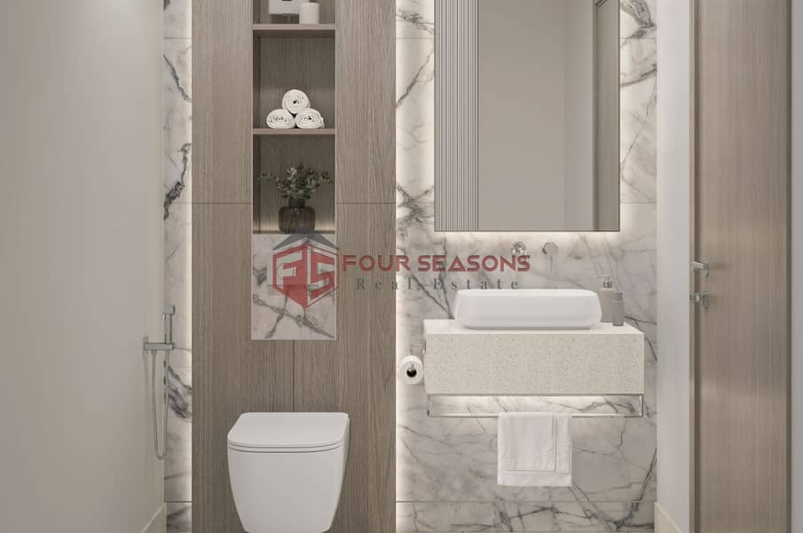 8 Cala del Mar - powder room. jpg