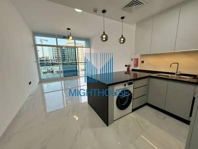 Yes Brand New Studio | Vacant | Big Layout | Good Quality