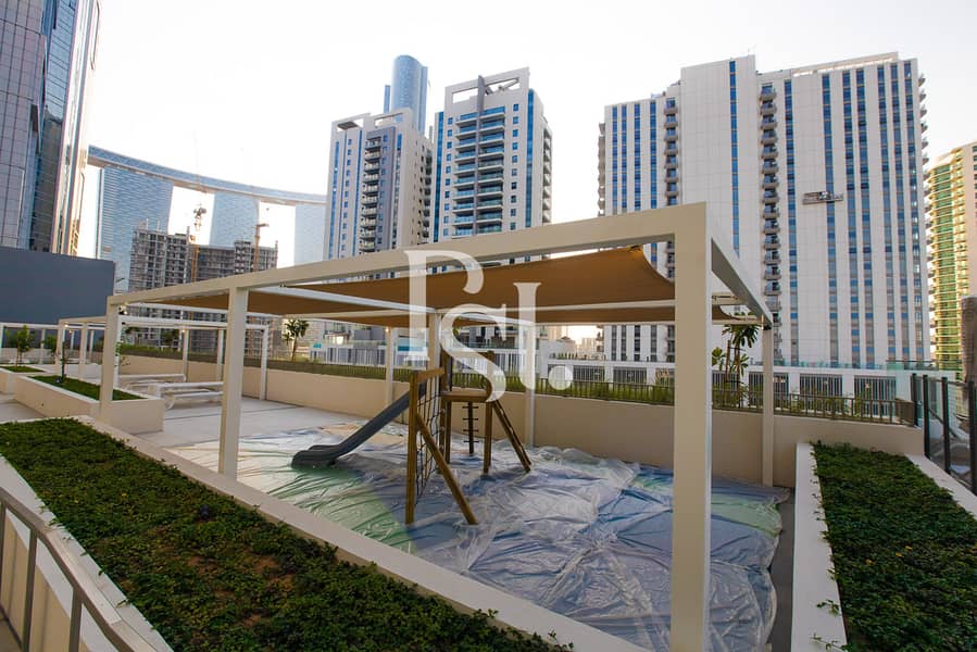 3 Reflection Tower-Shams-Abu-Dhabi-Al-Reem-Island-kids-play-area. JPG