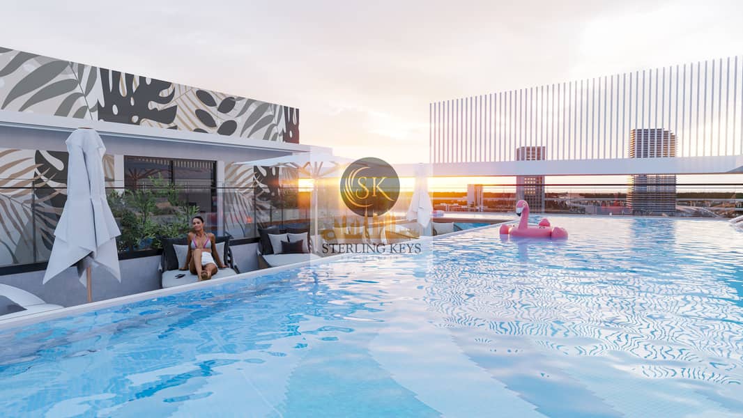 13 PoolArea01. jpg