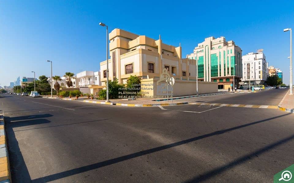 5 Villa-in-Al-Muroor-AR210421. jpg