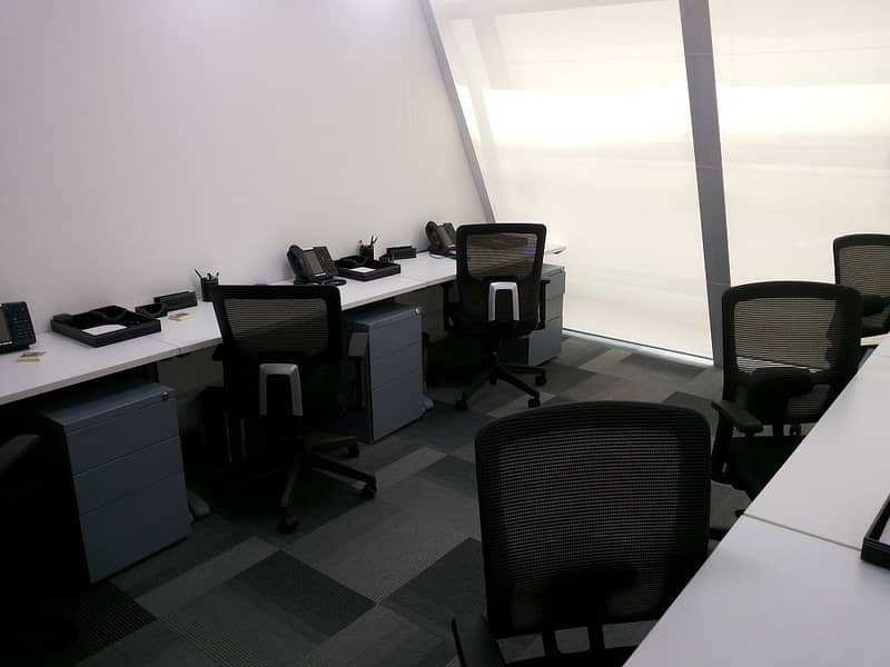 4 fully-furnished-office-space-in-Delhi. jpg