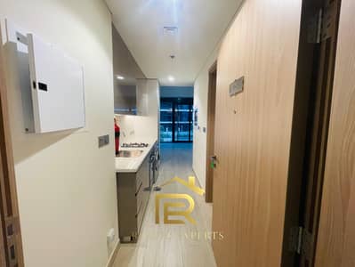 Studio for Rent in Meydan City, Dubai - 1. jpg