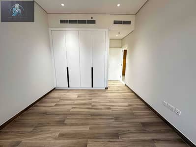 BRAND NEW 1BHK OPPOSITE MEYDAN AT PRIME LOCATION LUXURIOUS FINISHING RENT 85k ONLY