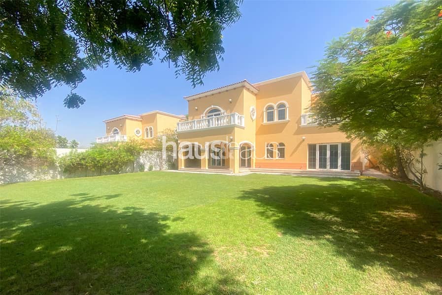 Вилла в Джумейра Парк，Легаси, 5 спален, 440000 AED - 9745231