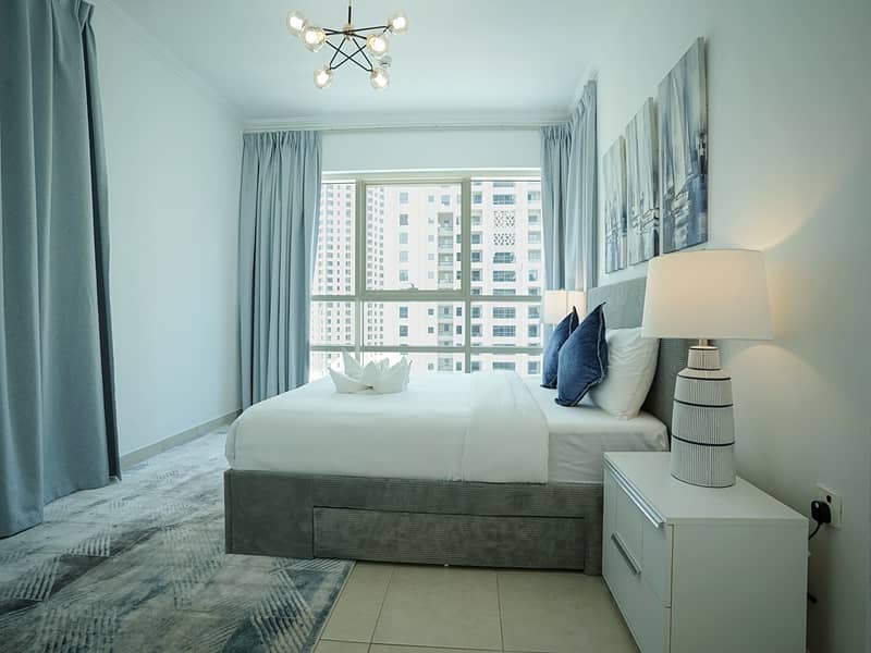 Spectacular Marina View Prime Location