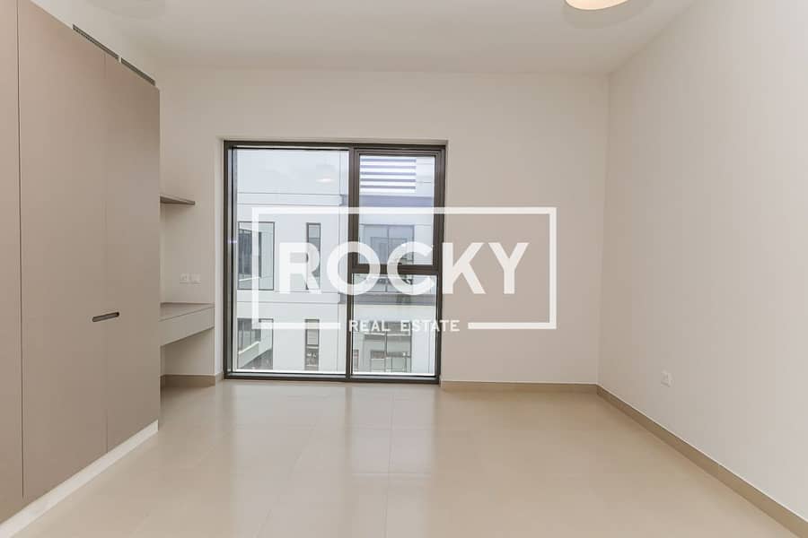 7 Hamad Ahmed Hamad Bin Suqat Al Falasi Building - Unit 218 - 2BR-14. jpg