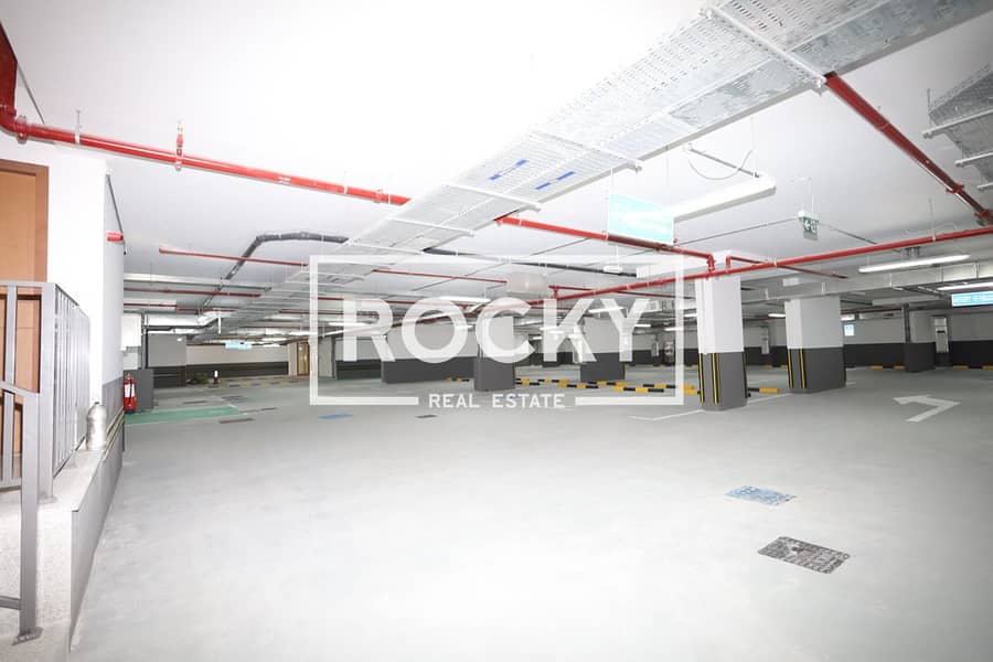 19 Hamad Ahmed Hamad Bin Suqat Al Falasi Building - Exterior & Amenities-2. jpg