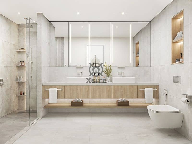 10 UH  by Ellington- Master Bathroom. jpg