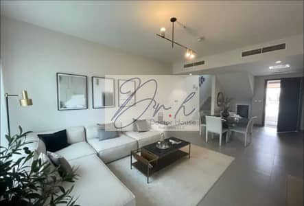 2 Bedroom Townhouse for Sale in Yas Island, Abu Dhabi - 899c316c-337c-4757-96c3-f1007c5cf566. jpg