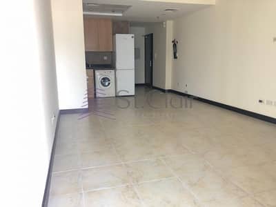 Spacious Studio w/ Balcony | Low Floor | Lake View Spacious Studio w/ Balcony | Low Floor | Lake View