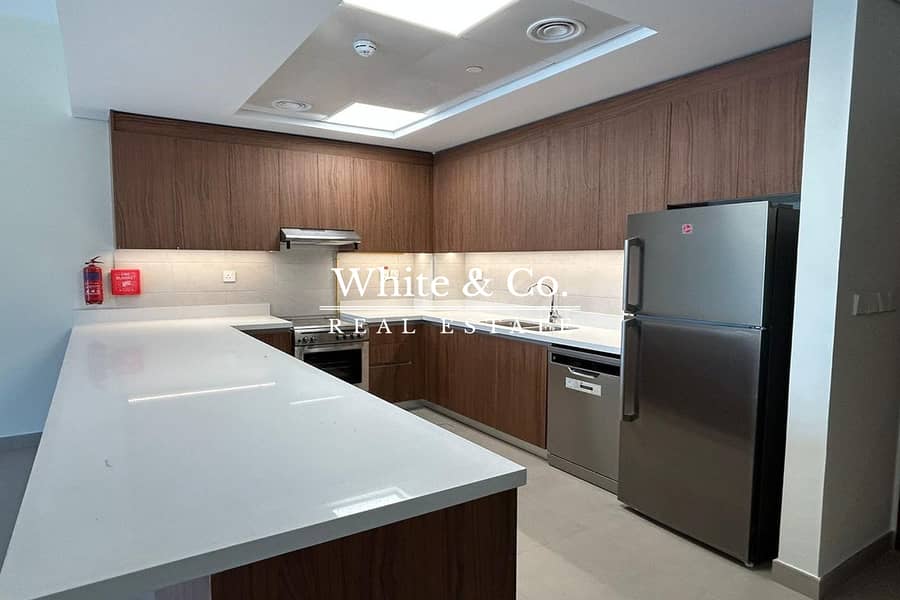 Tenanted l Large Layout Unit l Near Metro Tenanted l Large Layout Unit l Near Metro