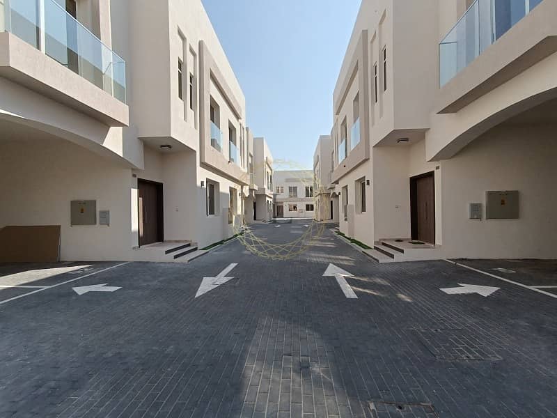 Вилла в Аль Мутарад, 5 спален, 120000 AED - 8945060