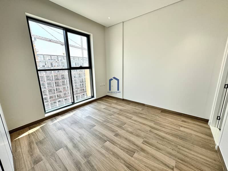 BRAND NEW CLOSED KITCHEN PRIME LOCATION