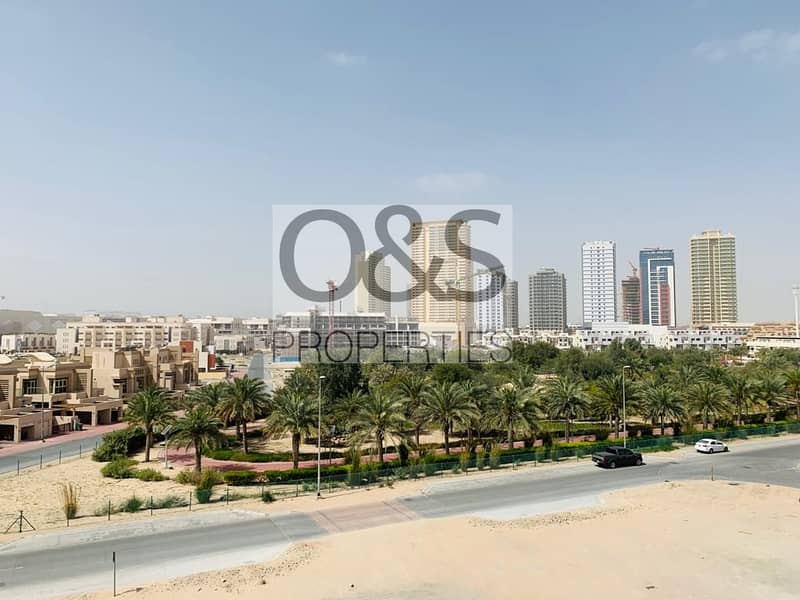 7 luxury finish huge apartment