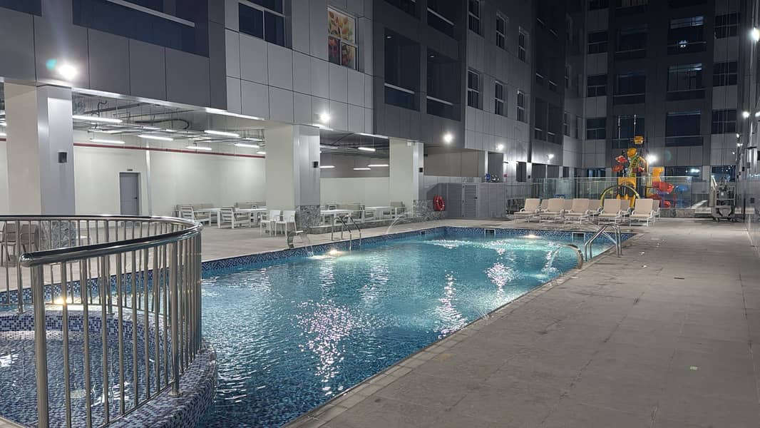 //NEW BUILDING//FOR FAMILY ONLY//METRO ACCESSIBLE//KIDS FREINDLY//READY