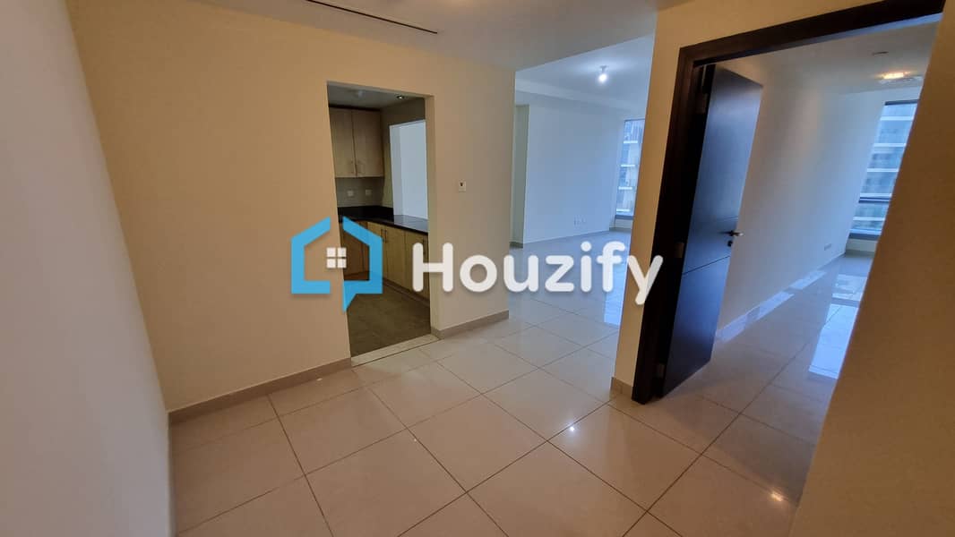 12 02 - Foyer. jpg