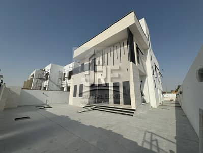فیلا 5 غرف نوم للبيع في الشامخة، أبوظبي - صورة واتساب بتاريخ 1446-03-16 في 13.06. 21_1d4bbf20. jpg