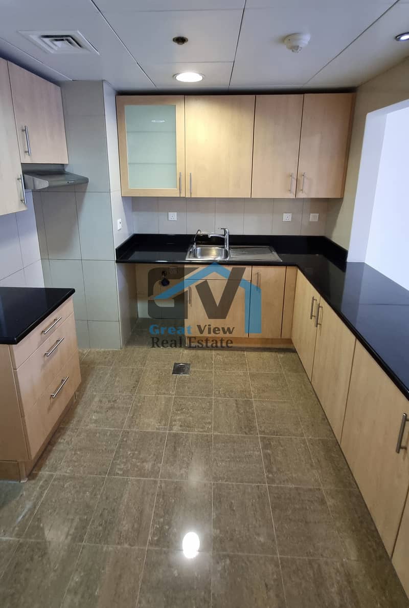 5 13 - Kitchen 1. jpg