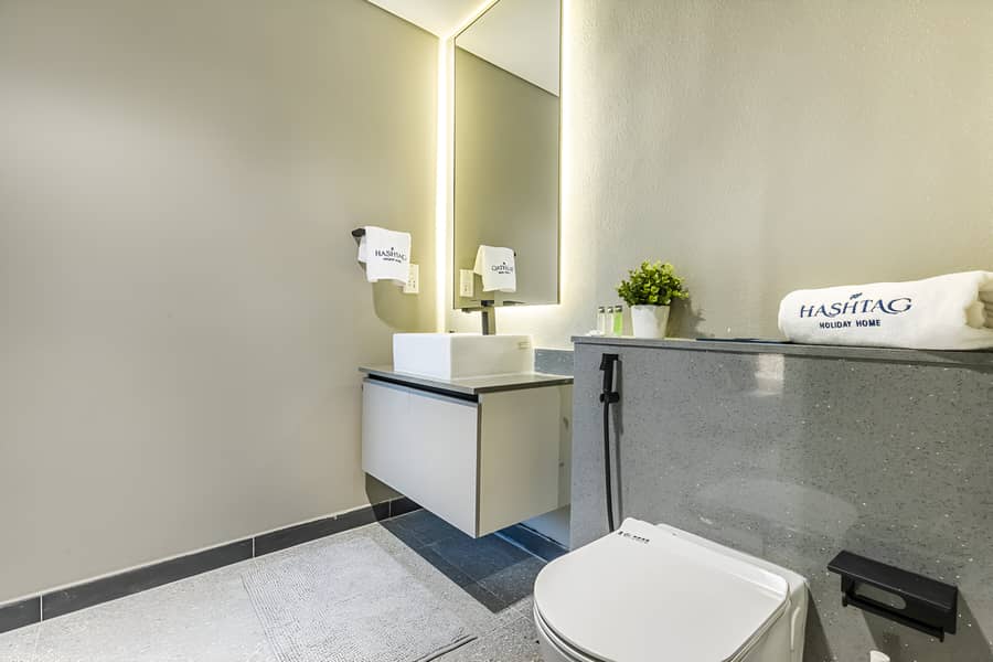 17 115A3163-HDR. jpg