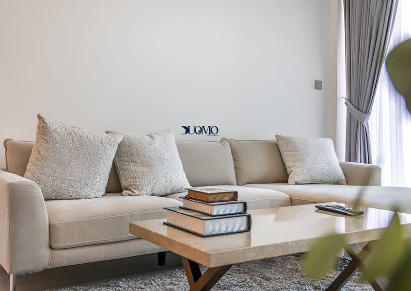 8 living room 1. png