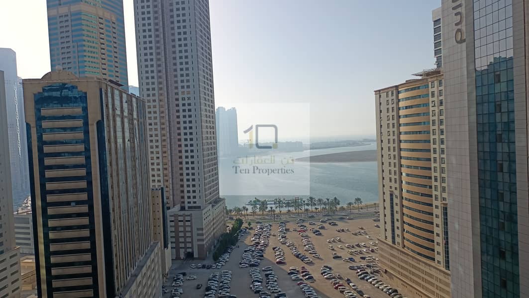 Spacious 3 BR apartment - for rent - Sharjah - Al Taawun - Manazel Building 2 -