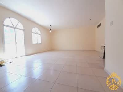 Pent House 4bhk+Maid room villa apartment 90k 2 payment split ac at Al Manaseer area