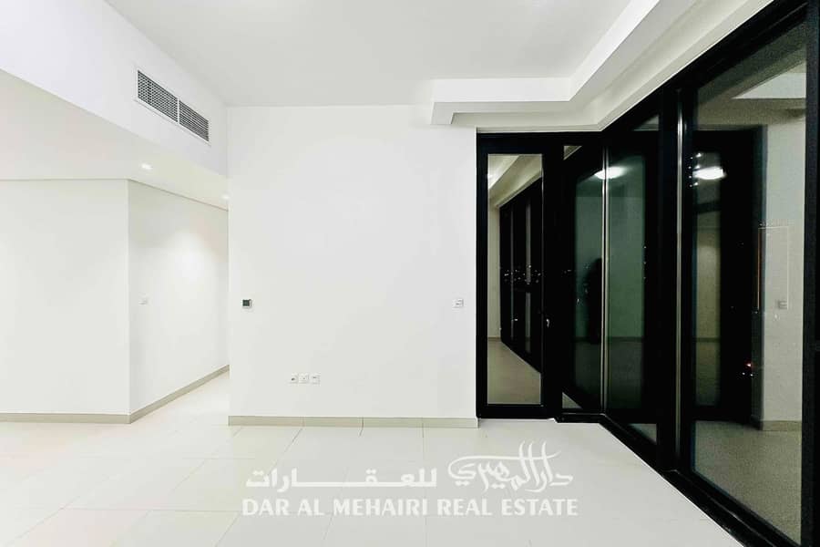 Al Jaddaf near metro 1Br flat available
