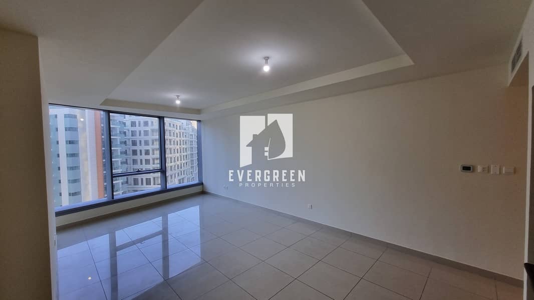 6 04 - Lliving Room 2. jpg