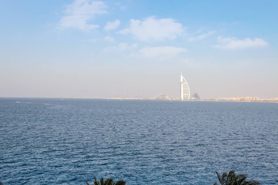 2 CLM_6400-HDR. jpg