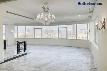 3 Bedroom Penthouse for Sale in Al Khan, Sharjah - Spacious Penthouse | Luxury Home | I Deal Location